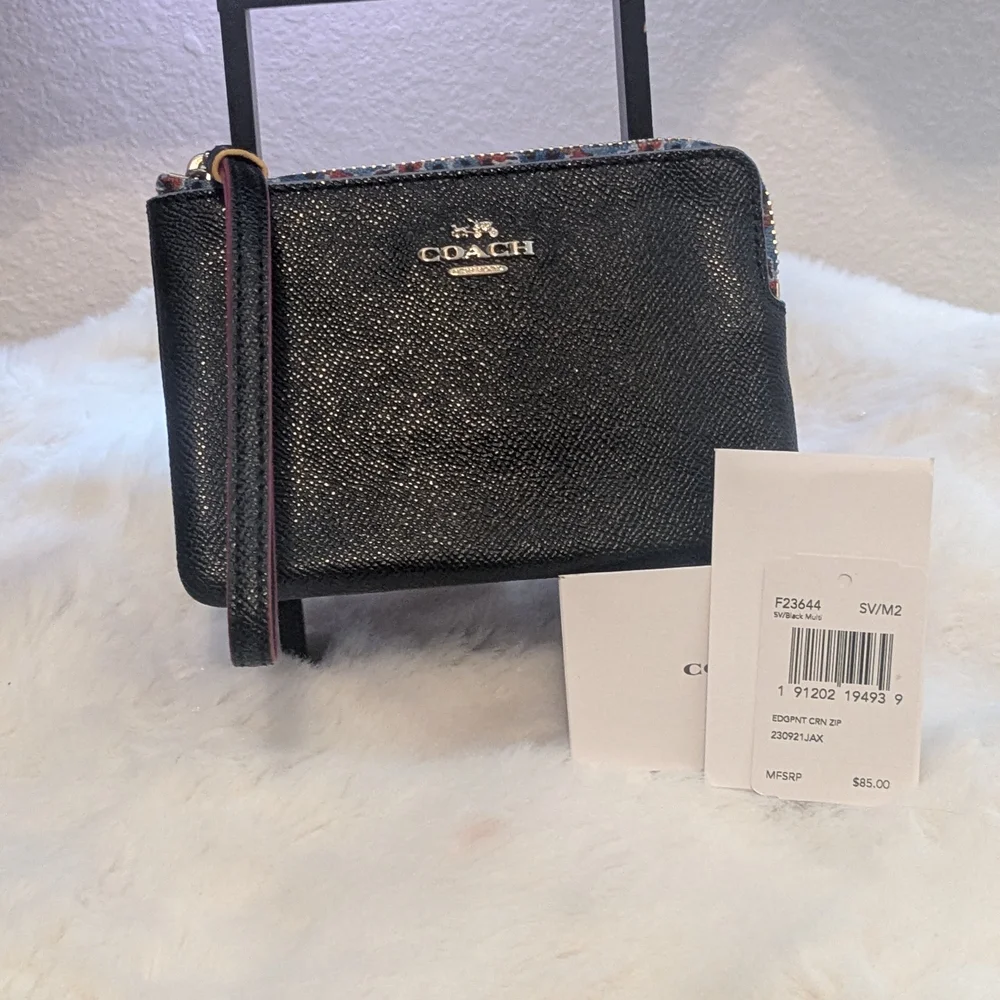 Coach Corner Zip Wristlet Black Crossgrain Leather Floral Trim Strap